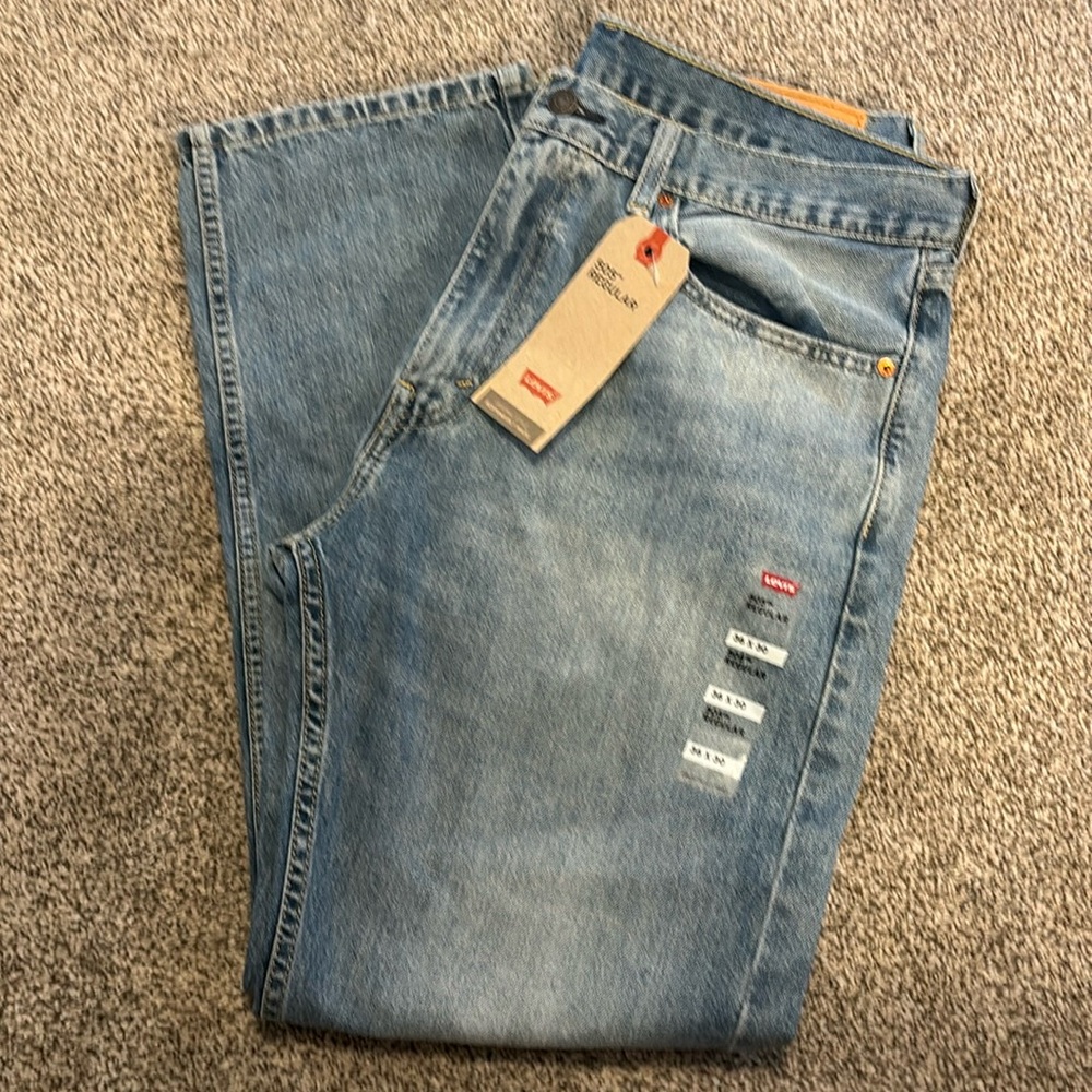 NWT men’s Levi 505 regular jeans 36X30